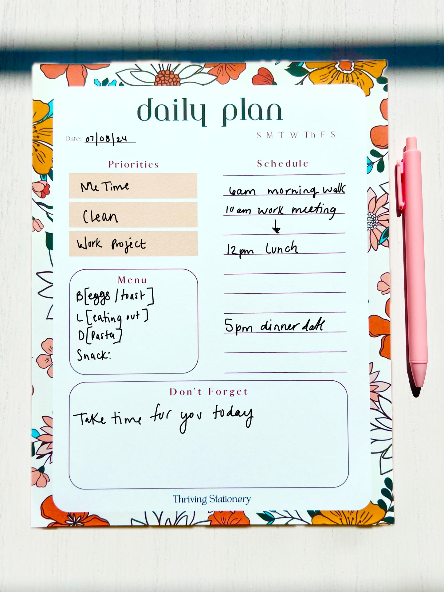 Bold flower daily planning pad with undated pages