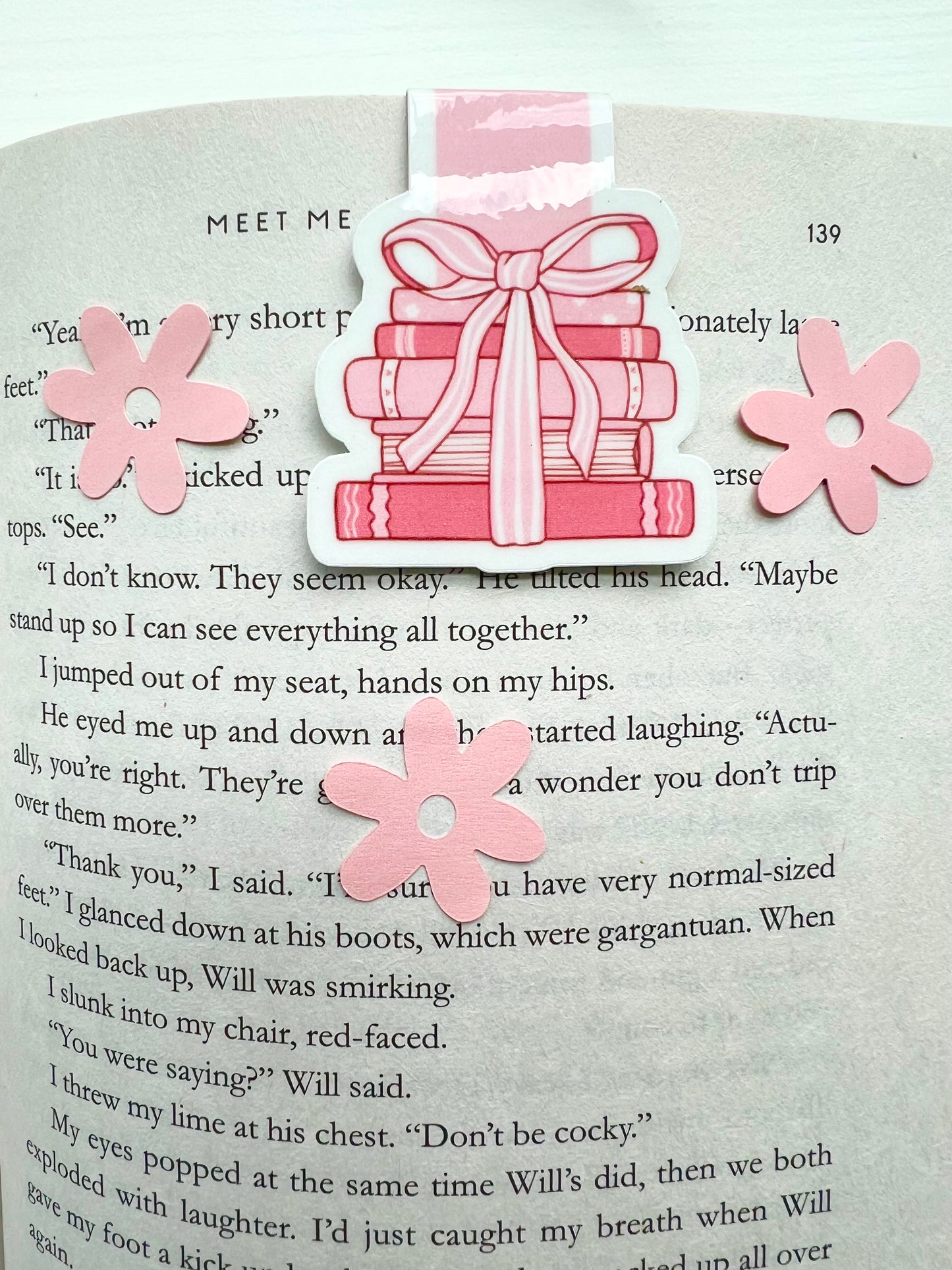 Bows & Books Magnetic Bookmark with pink bow and book-themed design